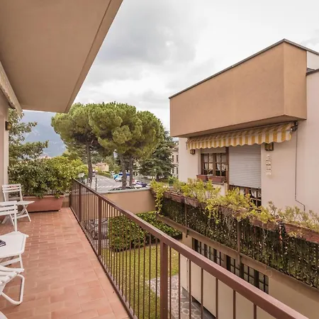 Apartment Easywelcome - Casa Saronni *