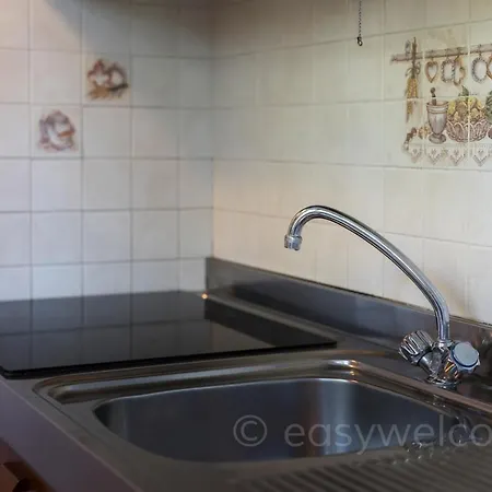 Apartment Easywelcome - Casa Saronni *